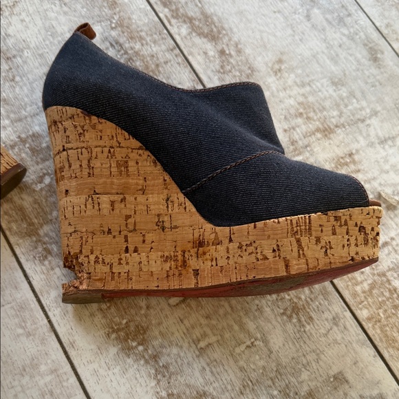 Loubiton Denim cork platforms - with a sad story! - Picture 5 of 16